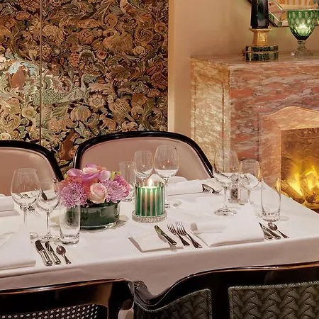 Morosani Posthotel Ξενοδοχείο 4*