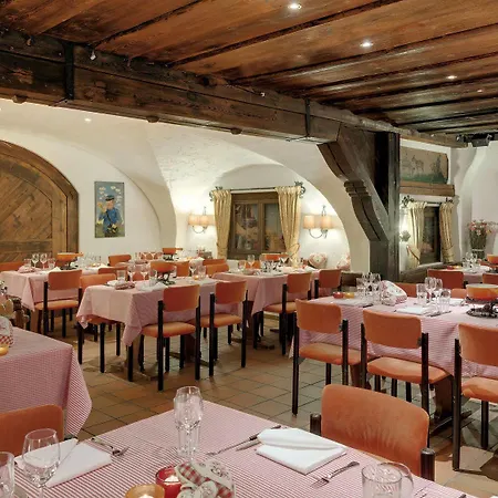 Hotel Morosani Posthotel 4*