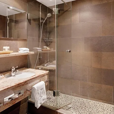 Hotel Morosani Posthotel 4*