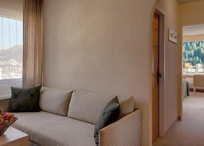 Morosani Posthotel فندق 4*