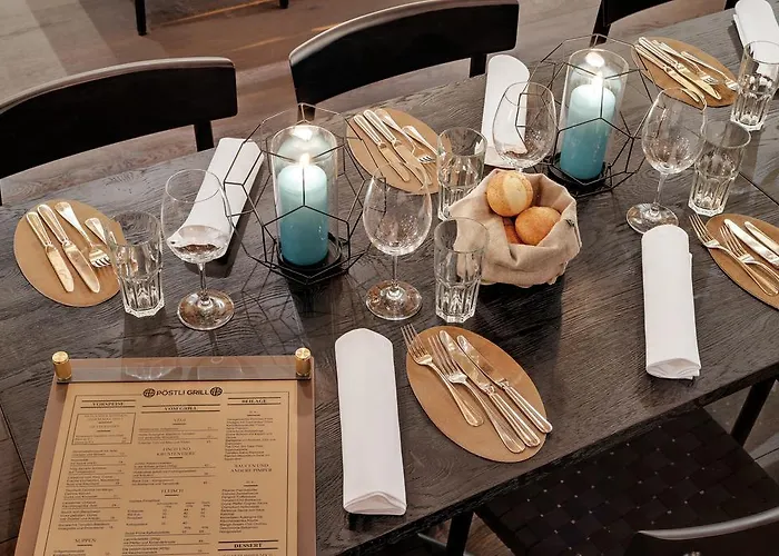 Morosani Posthotel فندق