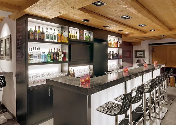 فندق Morosani Posthotel