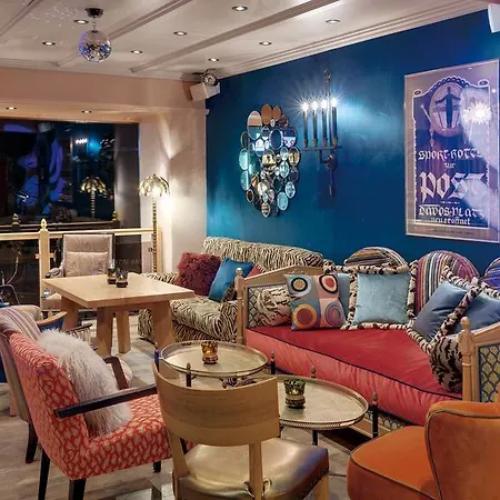 Morosani Posthotel Hotel